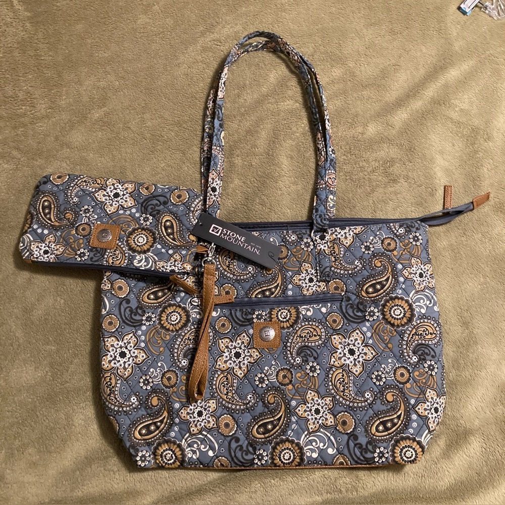 NWT Stone Mountain Paisley Shoulder Tote Bag Purse & Wristlet Gray